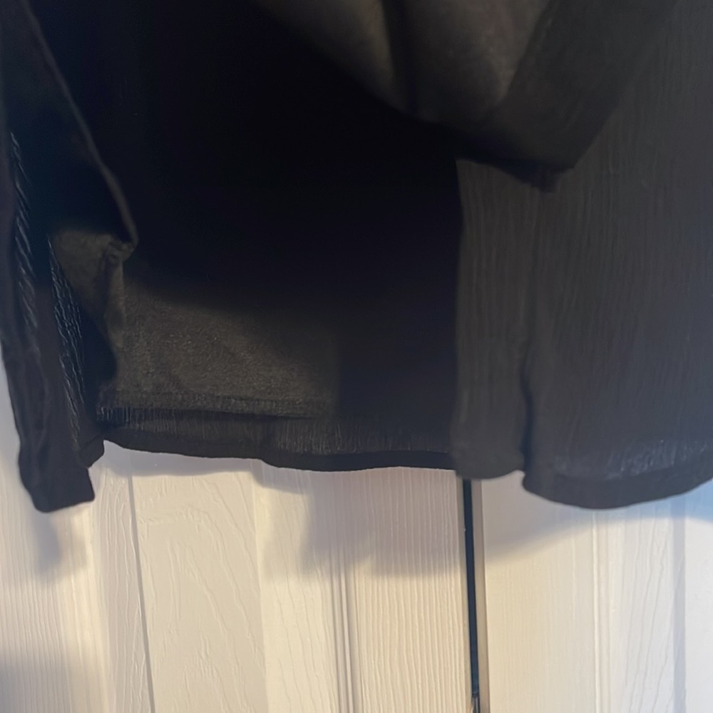 NWOT Kendall & Kylie black button skirt in size small - Picture 7 of 8